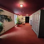 Otel Le Bon Geours